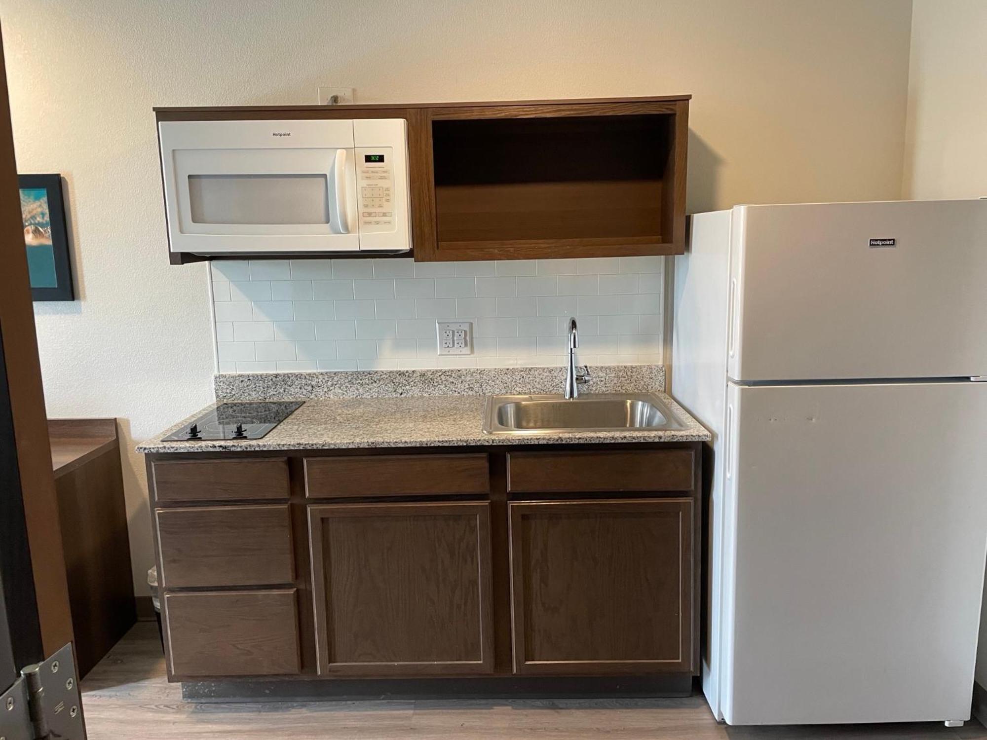 Woodspring Suites Detroit 麦迪逊高地 外观 照片